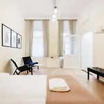 Perfectly Compact - Two Bedrooms With Ac & Parking