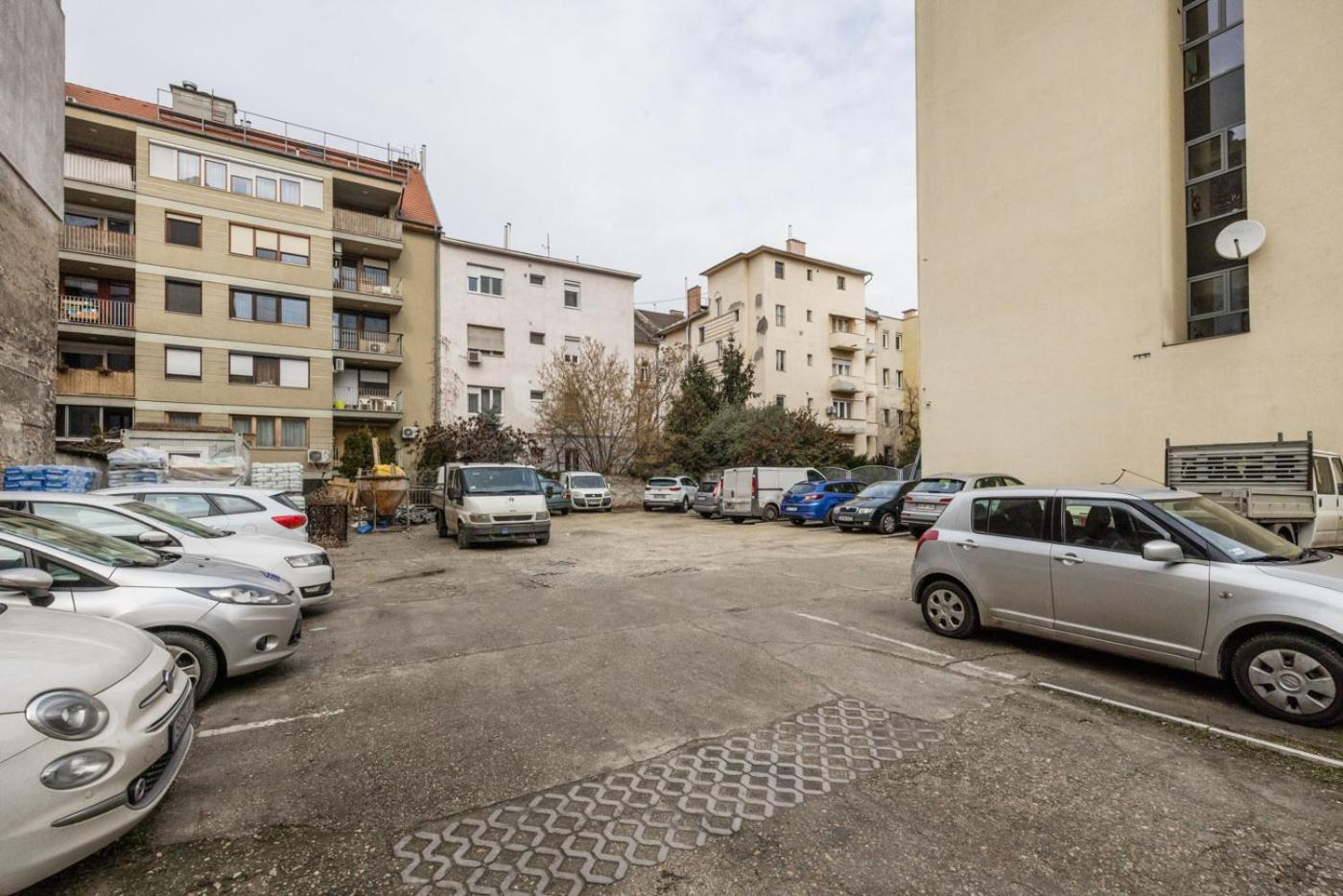 Perfectly Compact - Two Bedrooms With Ac & Parking Apartment Budapest