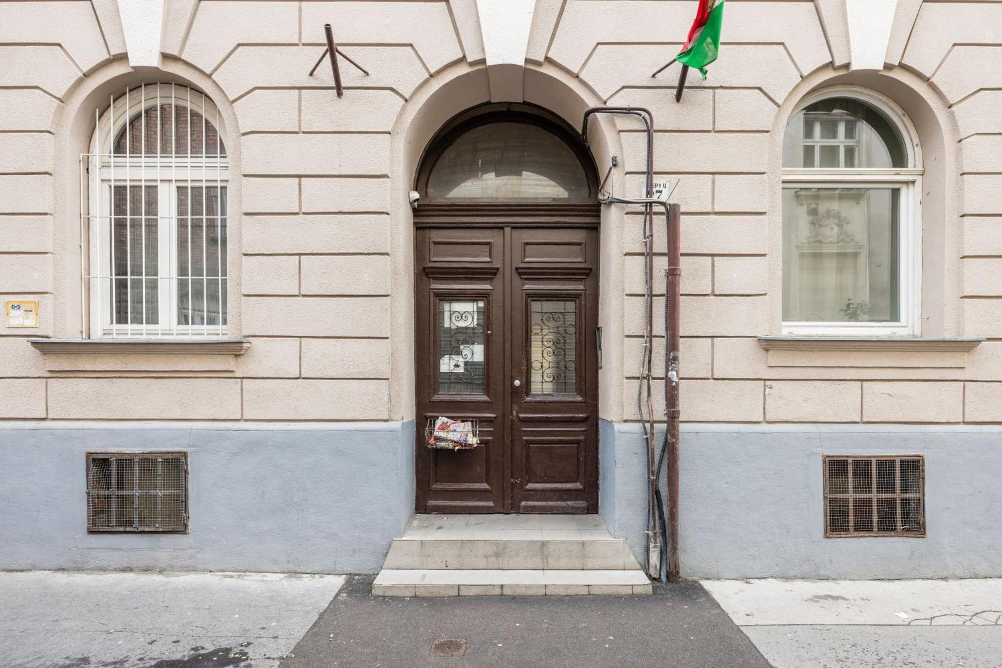 Perfectly Compact - Two Bedrooms With Ac & Parking * Budapest